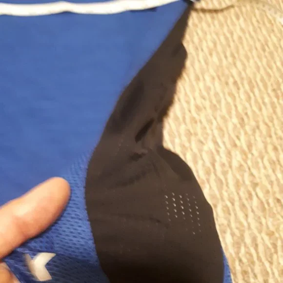 Two t-shirts - Picture 8 of 11